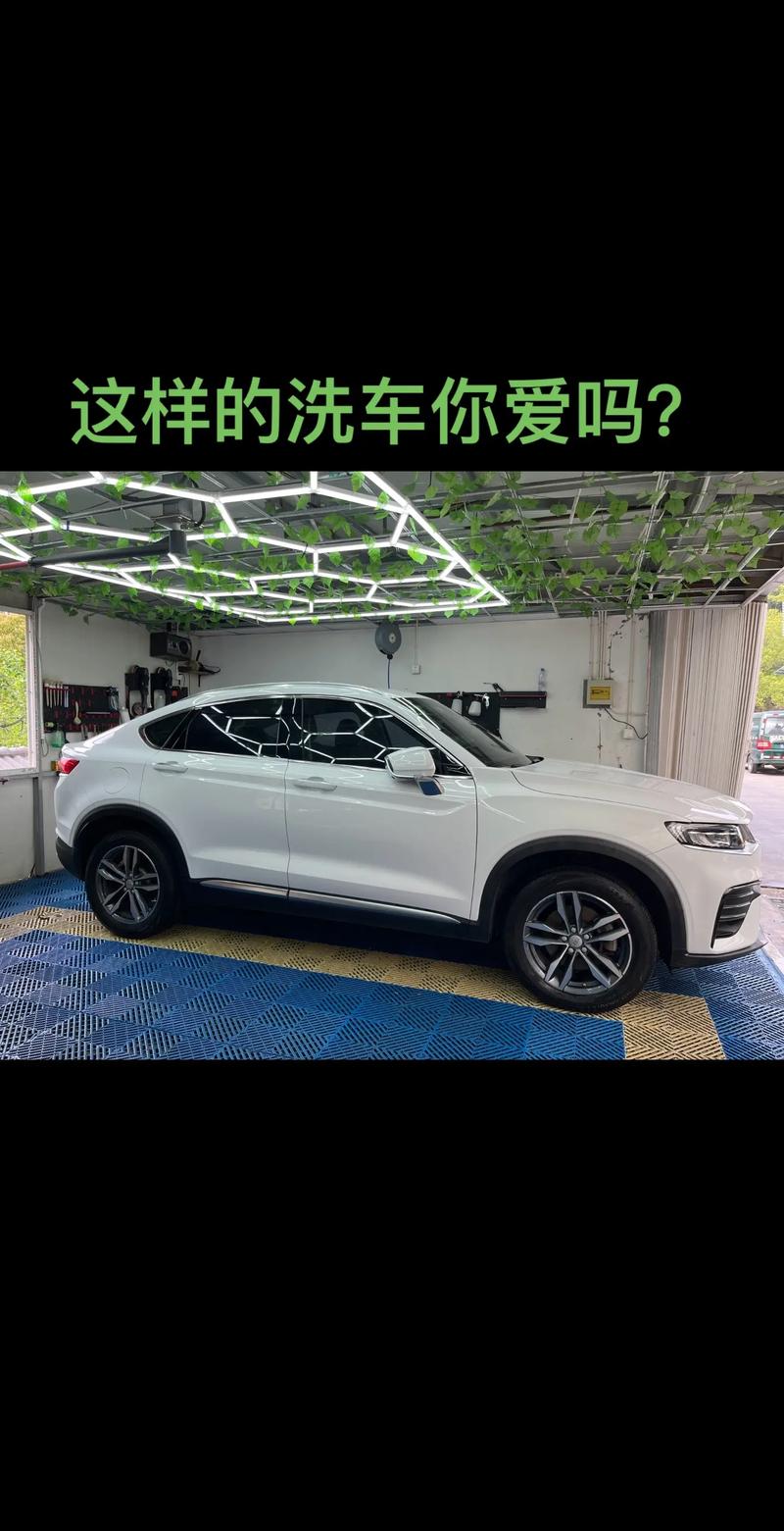 打蜡镀晶：汽车美容的新风尚